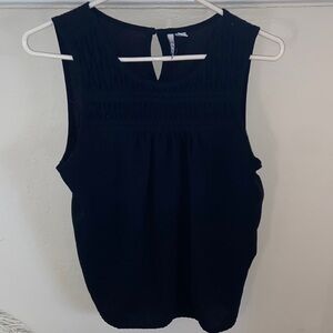 Elle Black Sleeveless Blouse